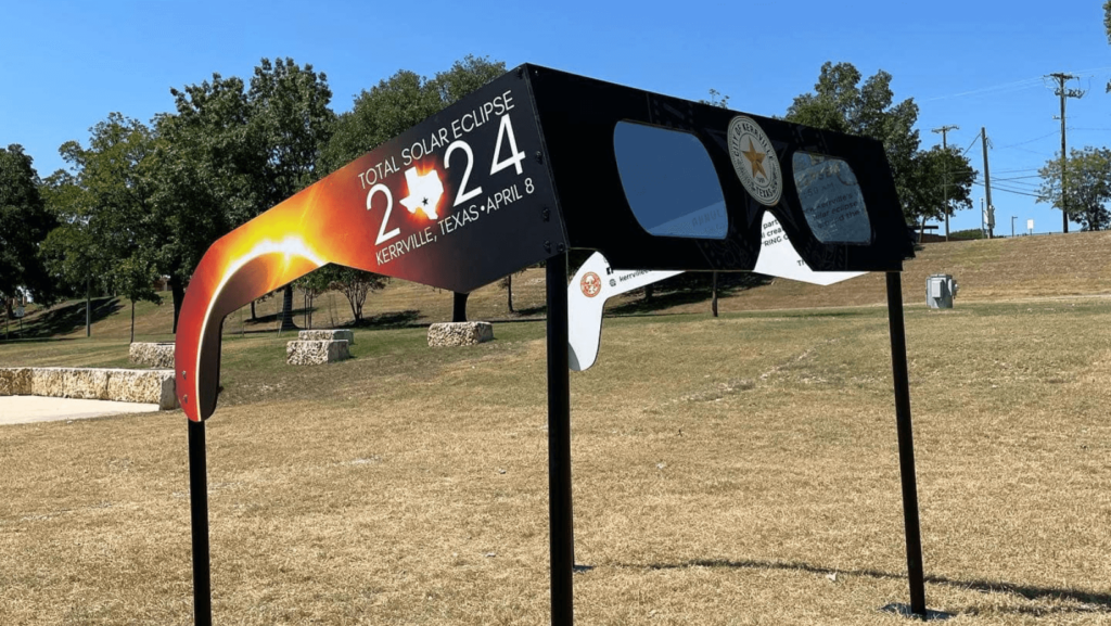 Over sized eclispe glasses