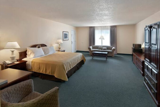 Best Western Sunday House Inn Suite