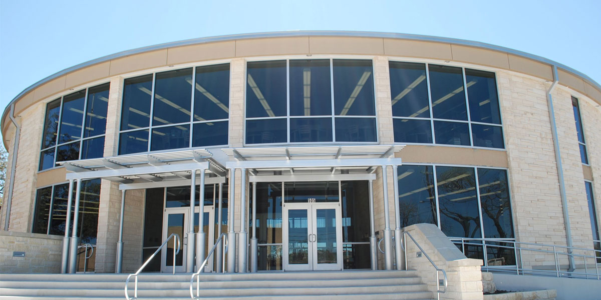 Butt Holdsworth Memorial Library building