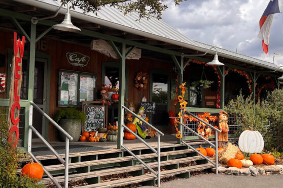 Cafe on the Ridge porch and entrance