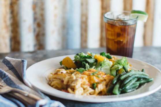 Cart-&-Co-entree with drink