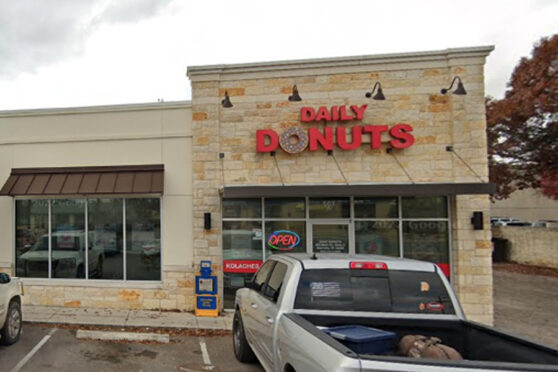 Daily Donuts Storefront