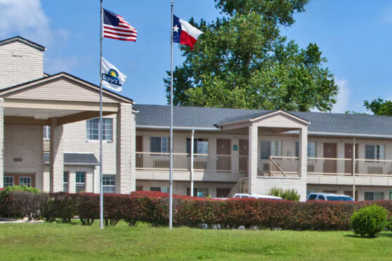 Days Inn by Wyndham Kerrville exterior