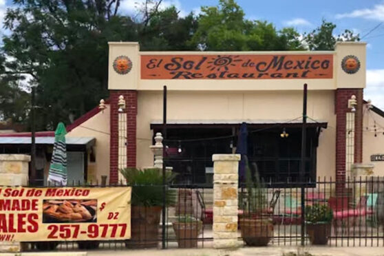 El Sol de MexicoRestaurant with patio