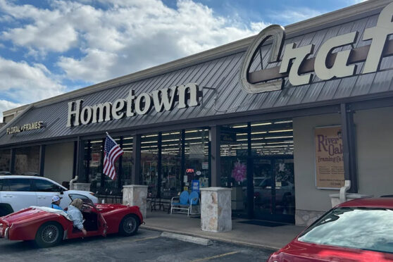 Hometown Crafts storefront