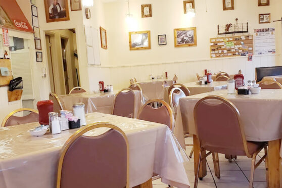 Hunter House Cafe dining area