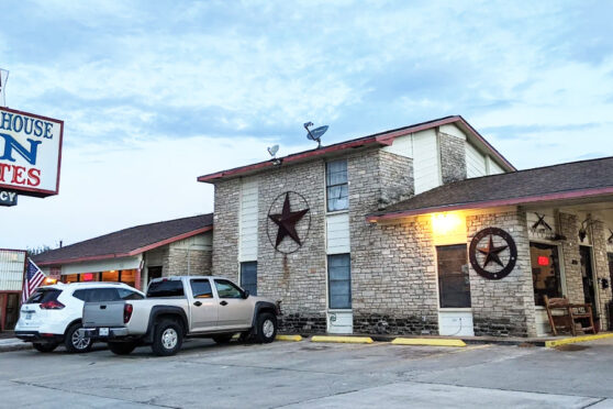 Hunter House Inn and Suites