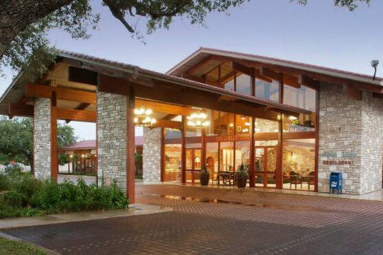 Inn of the Hills main entrance