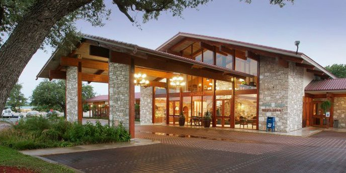 Inn of the Hills main entrance
