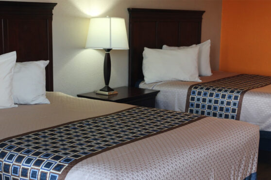 Lone Star Inn Kerrville bedroom suite