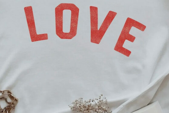 Love Tshirt