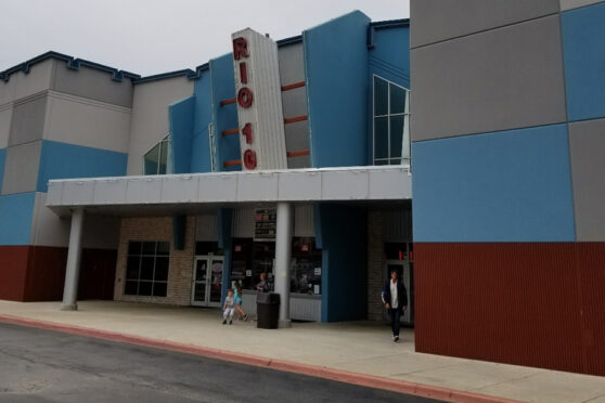 Rio 10 Cinemas entrance
