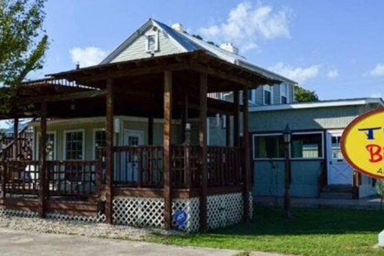 Thai Bistro & more buildings