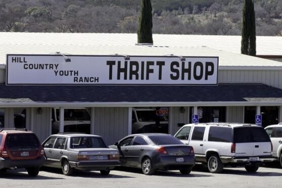 Storefront of Hill Country Youth Ranch Thrift Store.