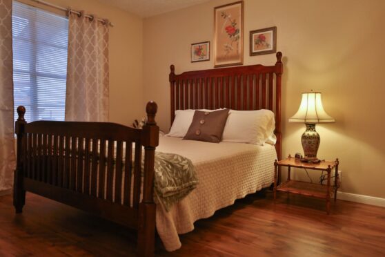 Bedroom at Carlton Club Inn