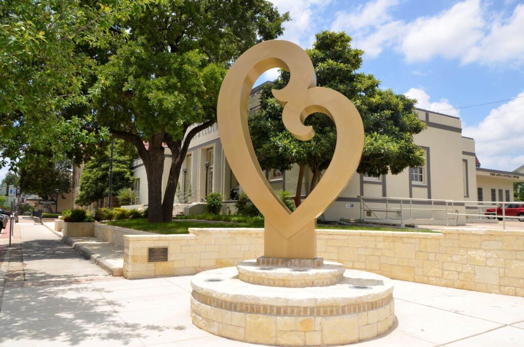 Mothers Love Statue