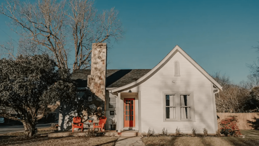 The West Water House exterior landscaped yard
