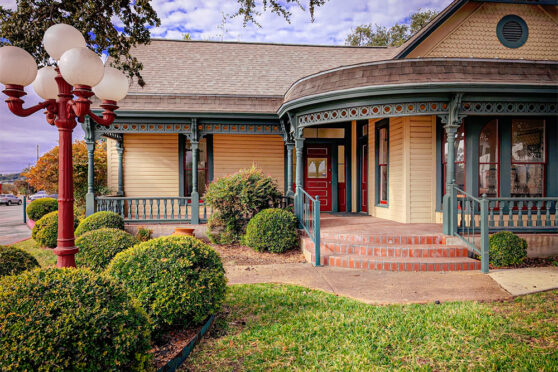 The Rogue Skein storefront