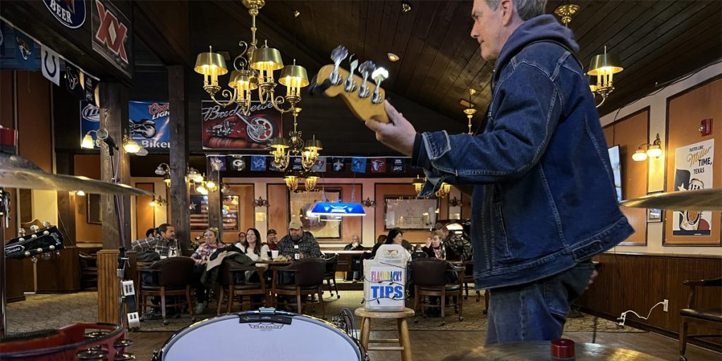 The Flashbacks playing a venue