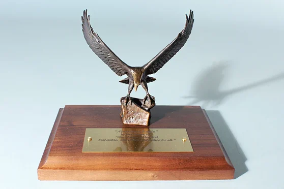 American Eagle 1:12 Life-size Bronze Sculpture Award